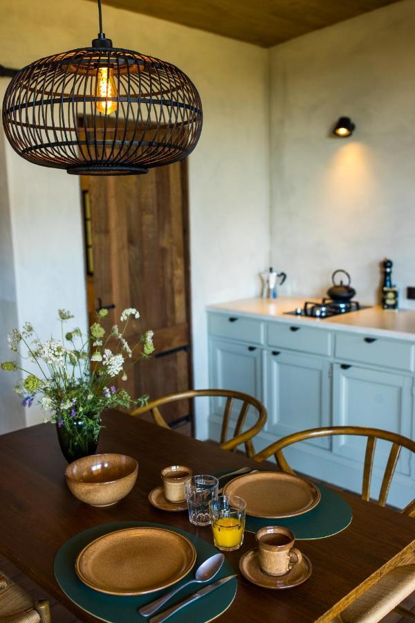 The Cabin Morris Holsbeek Екстериор снимка