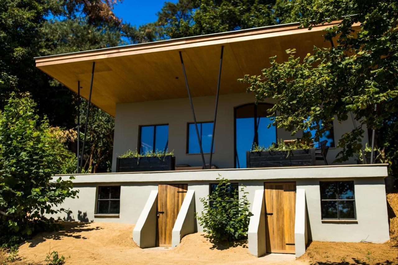 The Cabin Morris Holsbeek Екстериор снимка